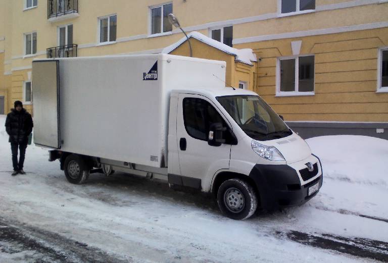 Заказ машины переезд перевезти подушки 7 кубов из Москва в Москва